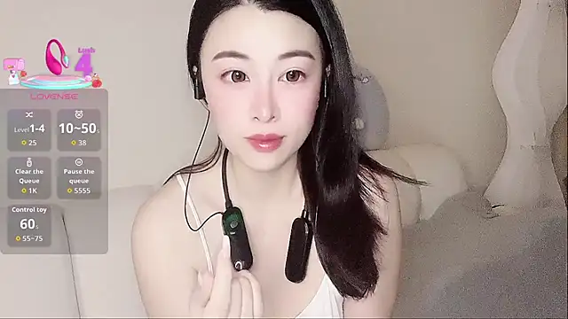 LuLu-Moon online show from September 12, 8:05 pm