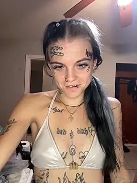 ittybittymeryssa online show from March 10, 10:30 am