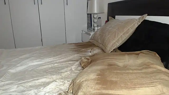 petite danielle online show from November 27, 8:56 pm