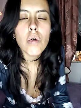 Queen Ashly online show from April 12, 3:20 am