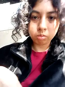 Syndel23 online show from December 21, 9:30 pm