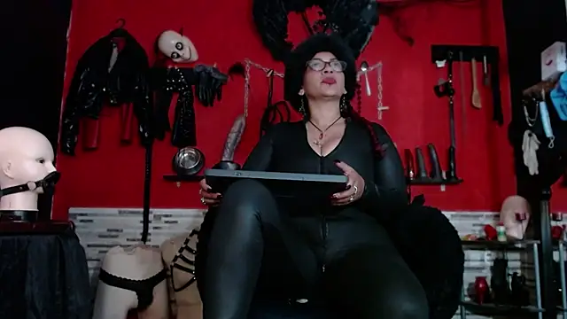 Miss Mirandaa online show from July 5, 12:50 am