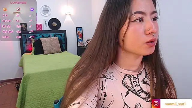 Snapshot of naomii_san chatting on September 24, 10:20 pm naomii san online show from September 24, 10:20 pm