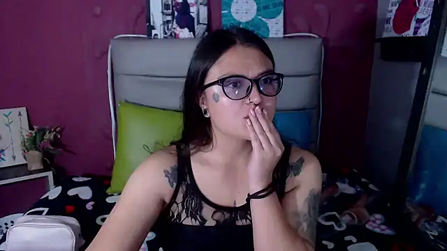 Snapshot of Cailing_Zu chatting on September 20, 7:56 pm Cailing Zu online show from September 20, 7:56 pm