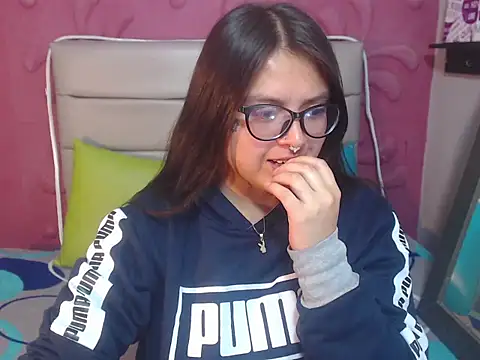 Snapshot of Cailing_Zu chatting on September 30, 7:08 pm Cailing Zu online show from September 30, 7:08 pm