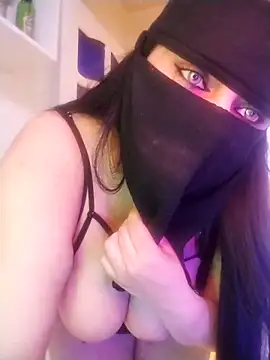 lilyan12 online show from April 14, 11:38 pm