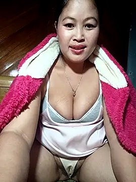 maycuc123 online show from November 26, 8:48 am