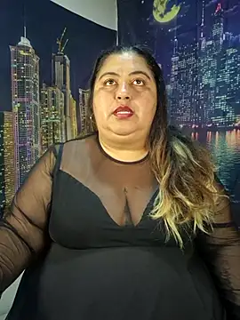 curvy diva  online show from April 14, 10:48 am