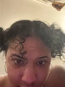 StylishEchium online show from April 2, 9:56 pm