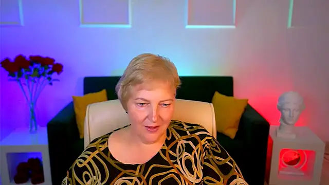 MaryMogan online show from October 1, 12:54 pm