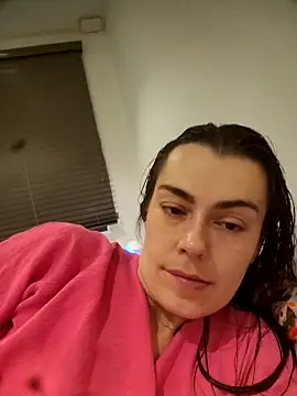Carolinemiam online show from June 3, 3:39 pm