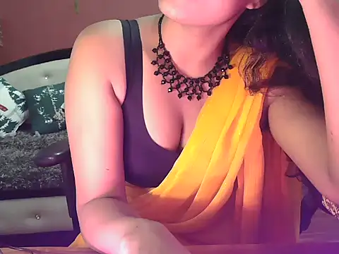 shaalu sharma online show from December 4, 7:03 pm