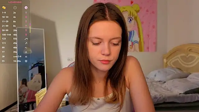 VibeQueenLucy online show from January 12, 9:25 am