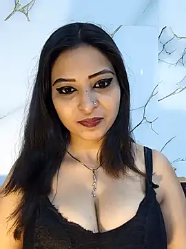 QUEEN-ADITI online show from April 9, 6:13 pm