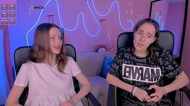 khloebeauty online show from March 28, 8:30 pm