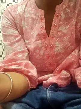 meenu bhabhi547 online show from October 28, 6:19 am