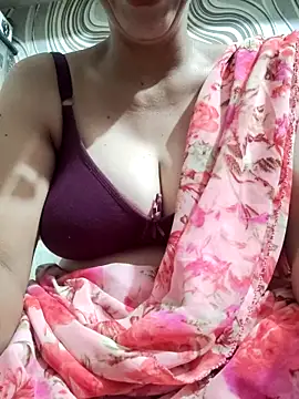 meenu bhabhi547 online show from September 18, 6:01 am