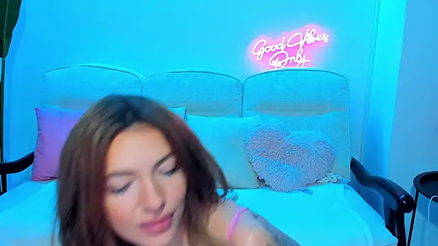 JessicaSky  online show from April 1, 7:55 pm