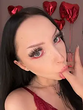 Lina Thornton  online show from June 19, 4:21 pm