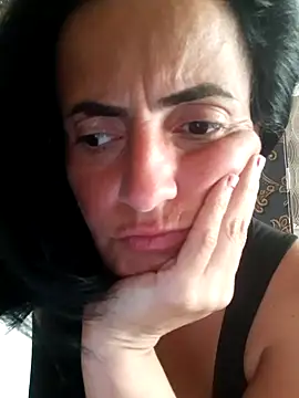 Gecenin Kralicesi online show from June 9, 3:55 pm