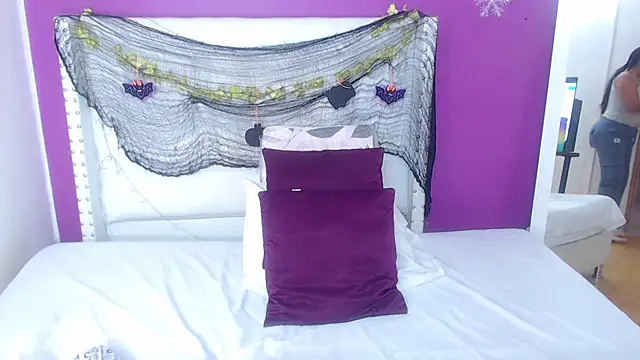 fat naughtyass online show from November 5, 2:22 pm