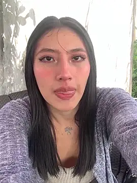 KloePink  online show from October 23, 1:50 pm