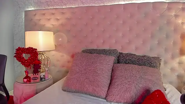 AlannaBlakes online show from February 17, 3:39 am