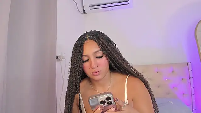 elzafuentes1 online show from June 3, 6:24 pm
