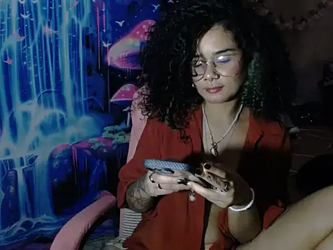 Delliriummm online show from February 5, 6:27 am