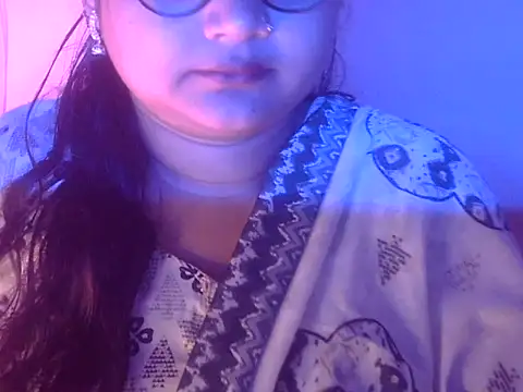 Snapshot of Saniya_K chatting on September 17, 3:32 pm Saniya K online show from September 17, 3:32 pm