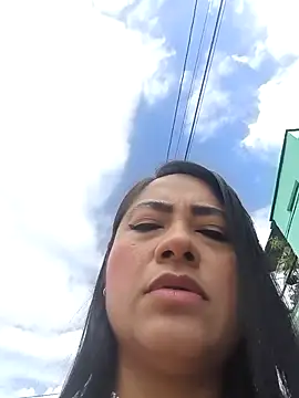 julieta evanns1 online show from October 22, 2:00 pm