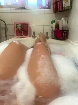 Imogenbabyyy online show from October 7, 4:22 pm