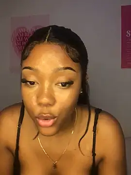 Snapshot of Sprinkle_Q chatting on October 12, 12:24 am Sprinkle Q online show from October 12, 12:24 am