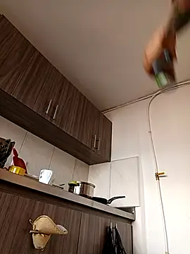 Liahdiaz  online show from November 7, 4:12 pm