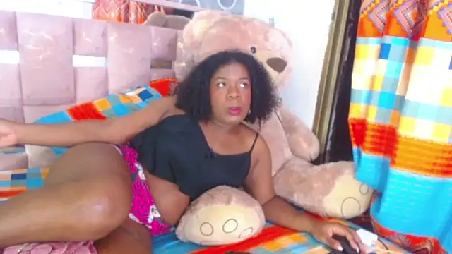 LicyEvans1 online show from May 19, 2:18 am