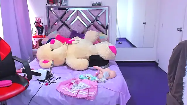 Luna Analya online show from February 25, 2:48 pm