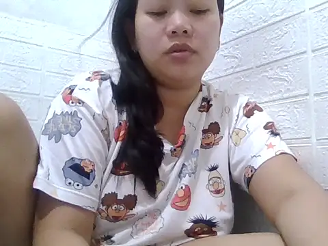 Sweeetpinay online show from March 11, 5:04 pm