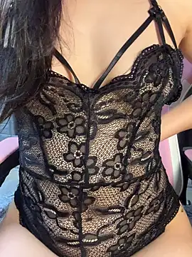 Orianna69 online show from May 31, 6:09 pm