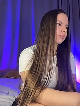 Snapshot of Chloe_loo chatting on September 22, 7:34 pm Chloe loo online show from September 22, 7:34 pm