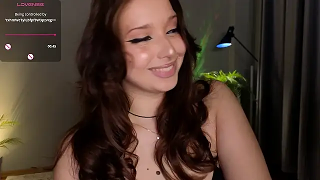 Snapshot of Lucy_louras chatting on September 26, 1:20 pm Lucy louras online show from September 26, 1:20 pm