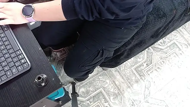 poison doll2 online show from February 10, 1:36 pm