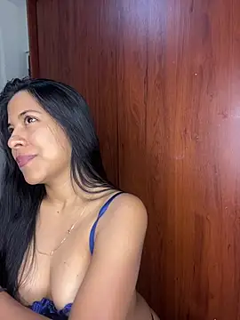 Kendra C online show from July 10, 1:39 am