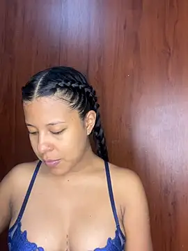Kendra C online show from August 5, 1:01 am