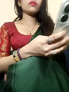 TheSassyGirl7 online show from February 26, 8:19 pm