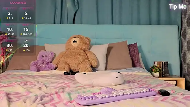 Aurora Bennet online show from January 13, 1:22 am