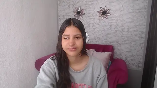 Evagirl69 online show from October 1, 6:35 pm