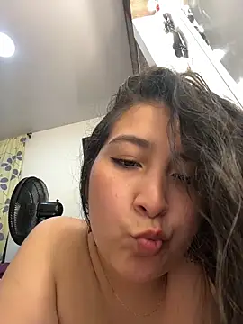 evelyn 1702 online show from June 4, 8:24 pm