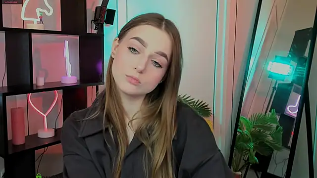 aria moo online show from November 14, 12:27 pm