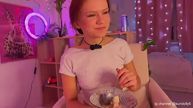 lxsundollyxl online show from December 5, 3:50 am