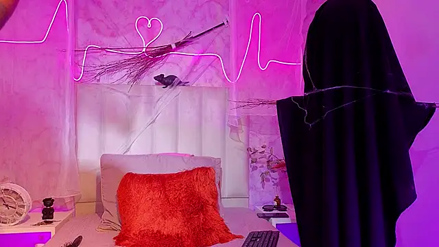 Paulina Sodi online show from October 29, 12:53 pm